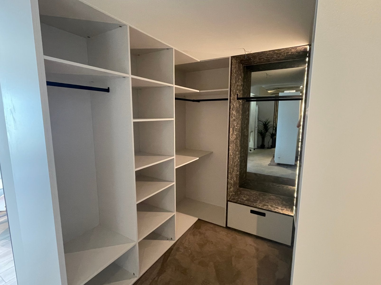 open dressing/ kleerkast, Audio, Tv en Foto, Televisiebeugels, Ophalen, Zo goed als nieuw