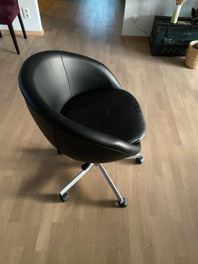 SIEGE BUREAU PIVANTE IKEA SKRUVSTA, Enlèvement, Utilisé, Noir
