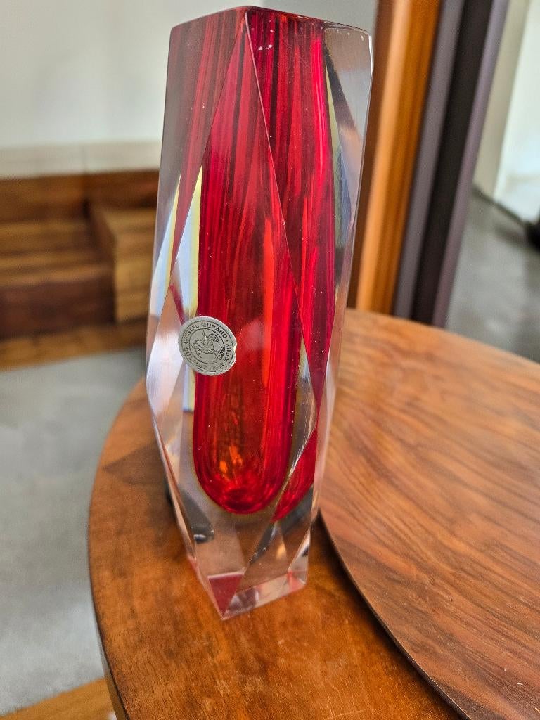 Vase murano, Enlèvement