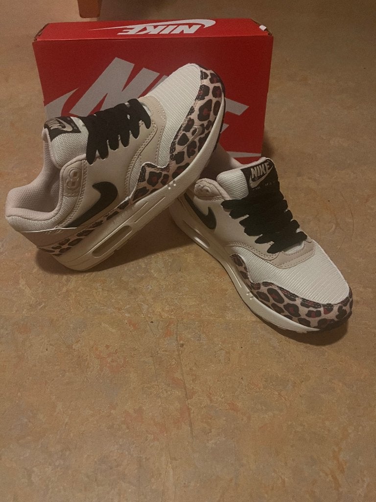 Nike air max, Kleding | Dames, Schoenen, Beige, Nieuw, Ophalen of Verzenden, Sneakers