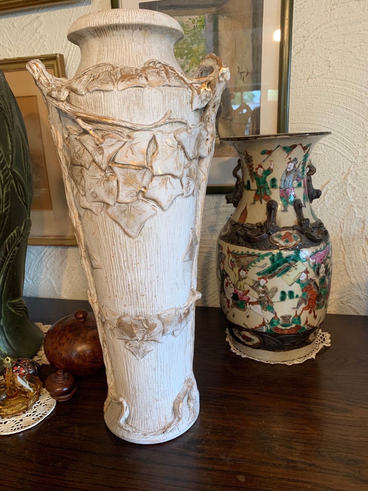 Grand vase Carli Freres, Enlèvement