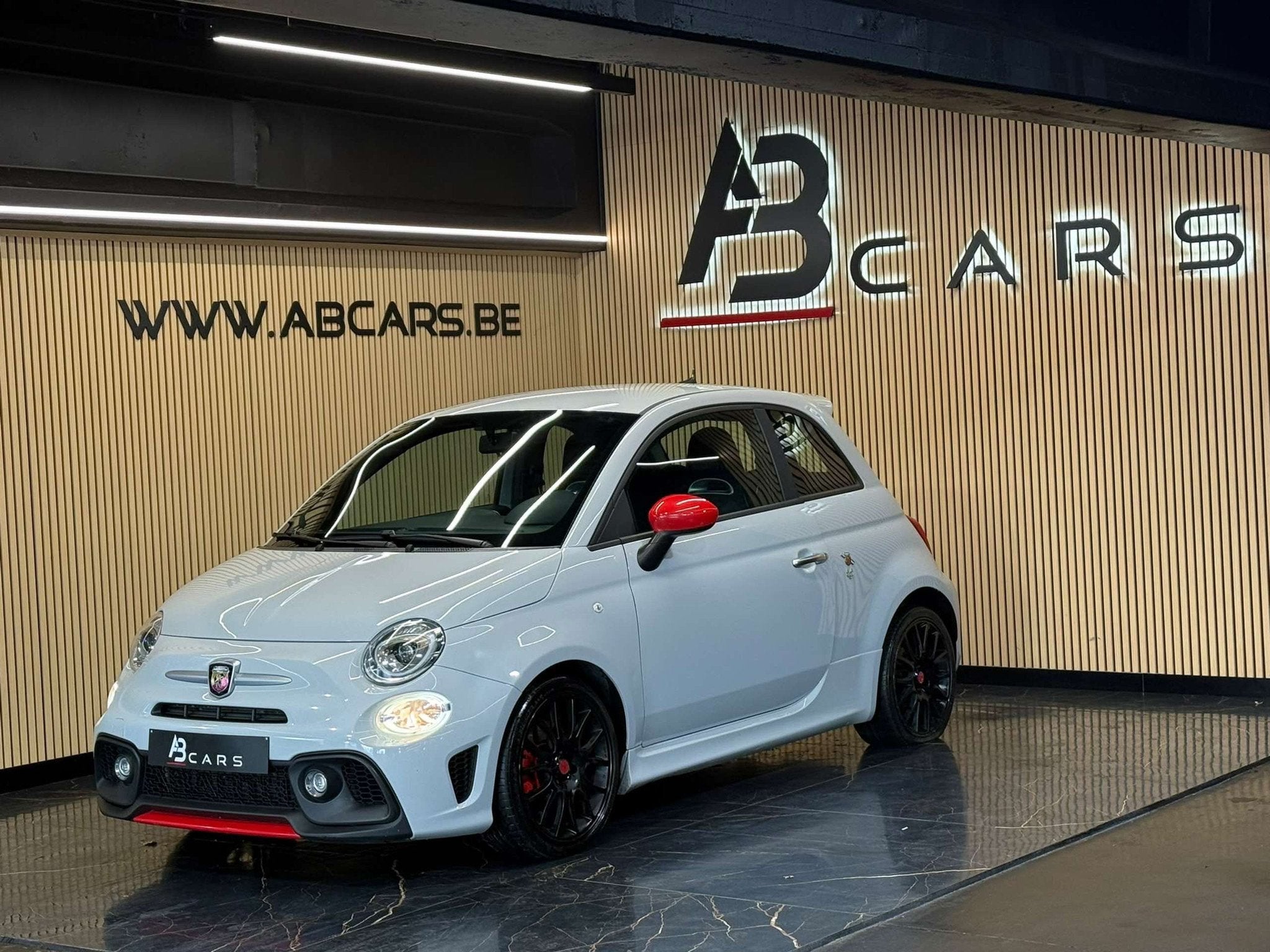 Abarth 500 1.4T-JET * GARANTIE 12 MOIS* (bj 2017), Auto's, Stof, https://public.car-pass.be/vhr/76425fb6-db12-4631-ac18-8a095db4b1f3