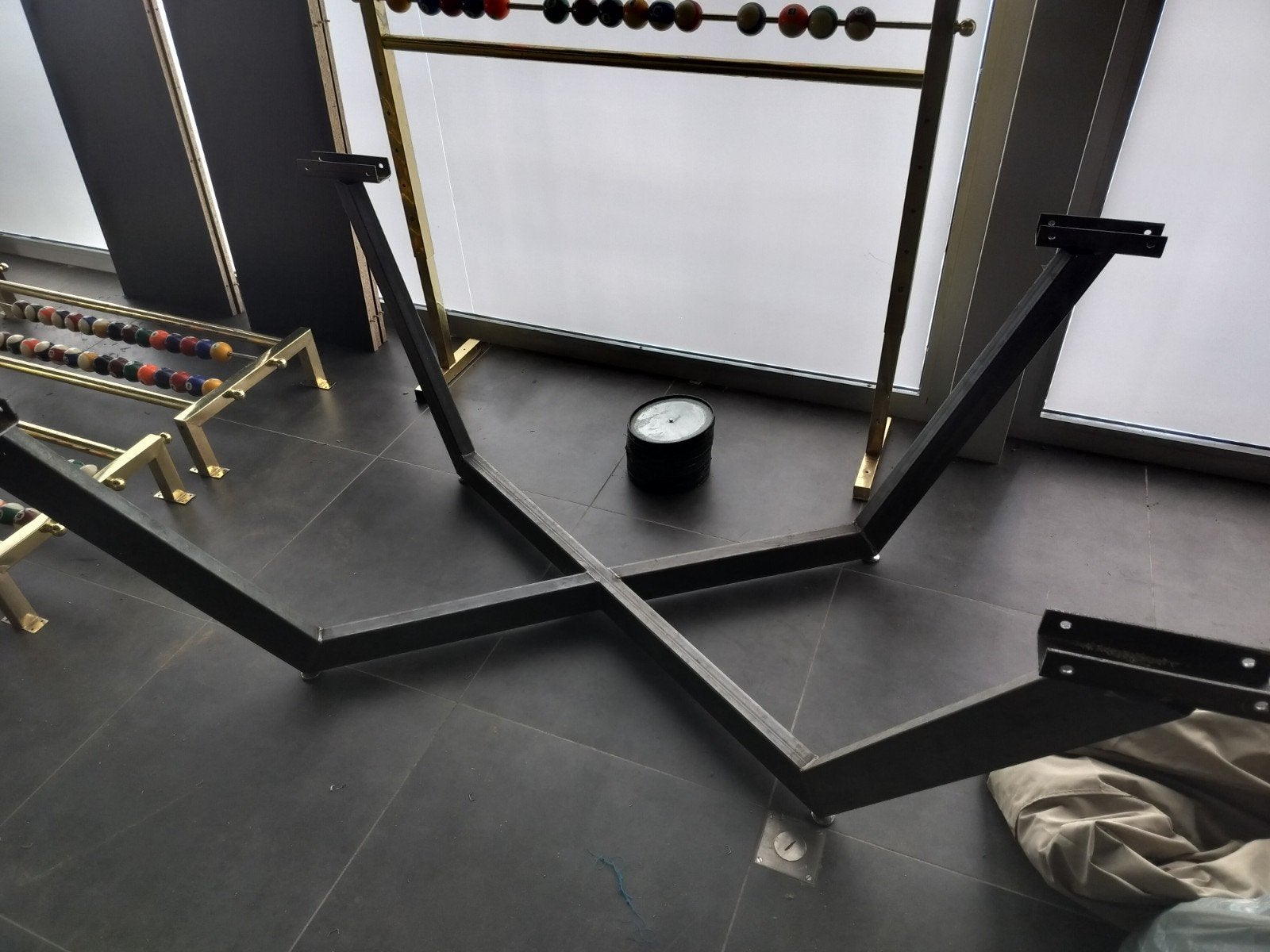 Tafel voet, Maison & Meubles, Pièces pour table, Enlèvement