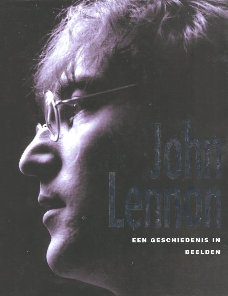 BOEK JOHN LENNON EEN GESCHIEDENIS IN BEELDEN ., Ophalen of Verzenden, Nieuw, Div., Overige
