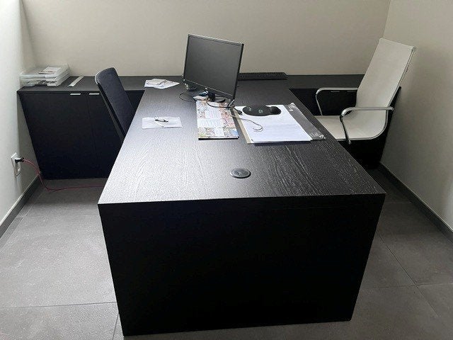 bureau met kasten, Huis en Inrichting, Ophalen, Zwart, Hout, Zo goed als nieuw