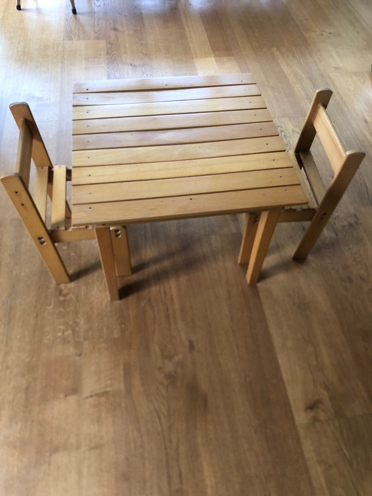 Kindertafel met 2 stoeltjes, Ophalen, Gebruikt, Meubelstuk of Keukentje