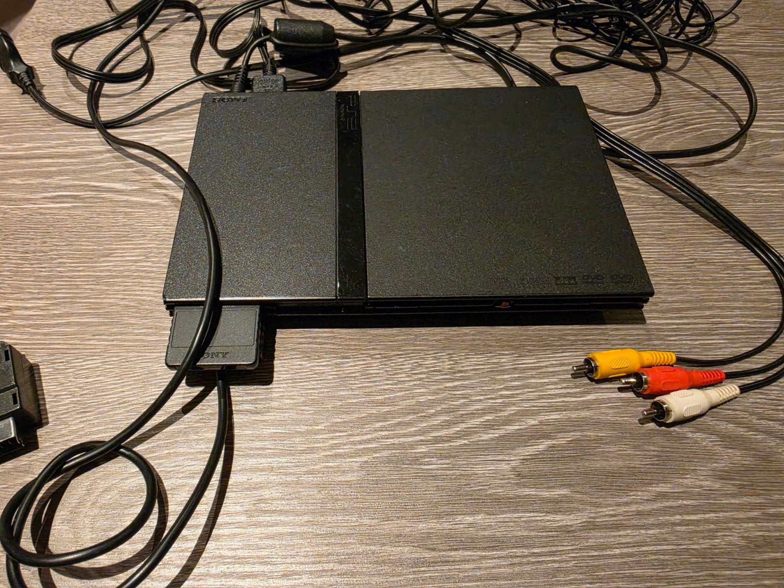 PlayStation 2 Slim + Controller + 2 Games, Games en Spelcomputers, Games | Sony PlayStation 2, Ophalen