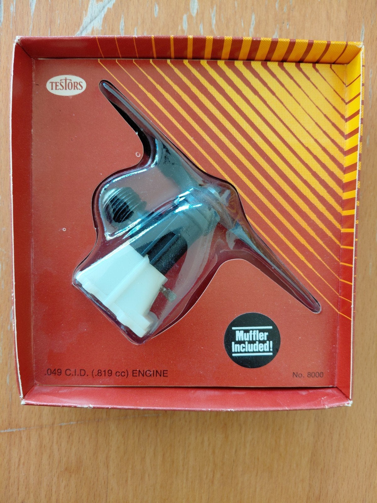 Moteur Testors .049 avec accessoires, Enlèvement