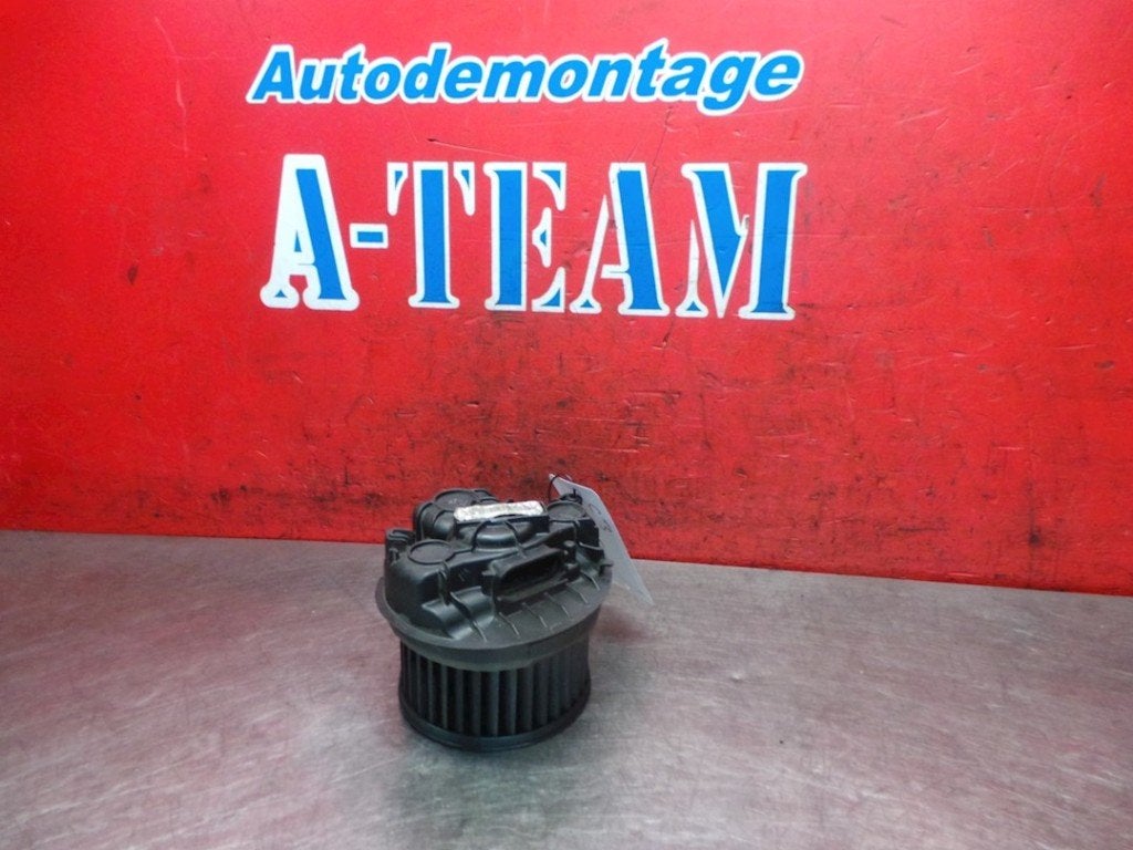 VENTILATEUR RADIATEUR MOTEUR Citroën C3 (FC / FL / FT), Citroën, Valeo, Utilisé, 100, rue de Courcelles
75017  Paris, FR