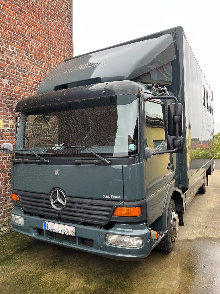 Paardenvrachtwagen Mercedes Atego 918 groen-grijs, Dieren en Toebehoren, Ophalen, Gebruikt, Aluminium, Overige typen