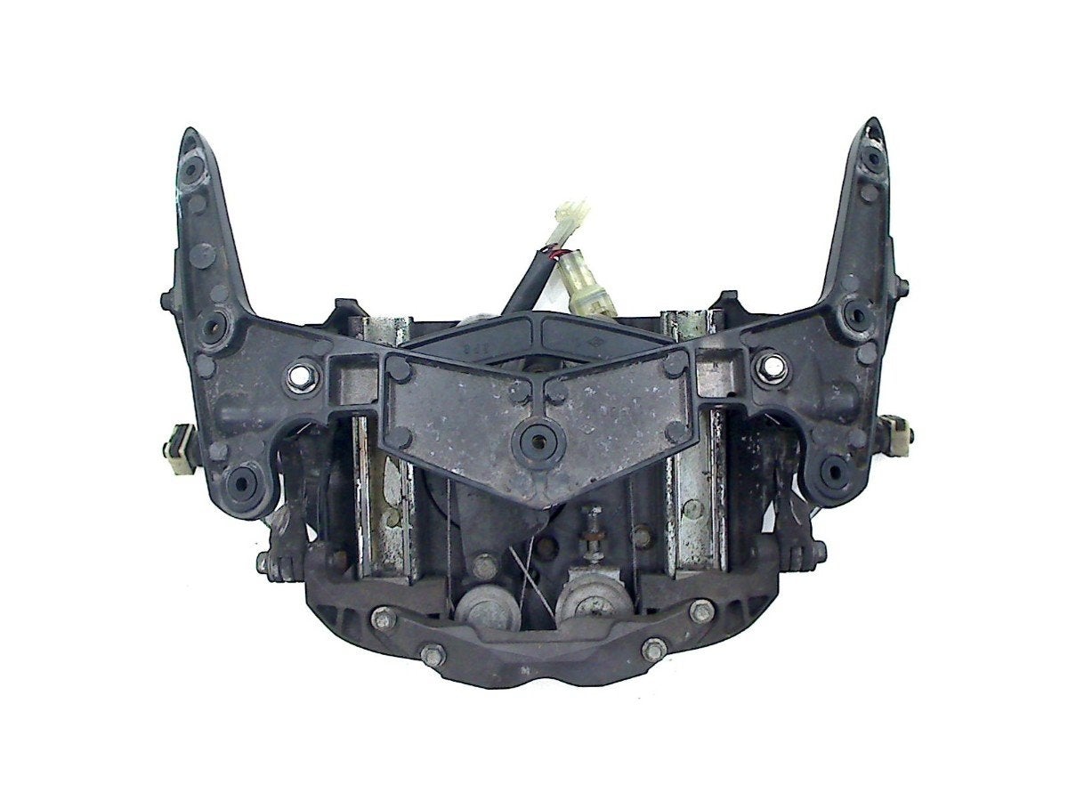 PARE-BRISE AUTOMOBILES Yamaha (3P6-83306-00-00), Dhr. S. di Majo, Utilisé, Info@cama-motorparts.nl, P.J. Troelstraweg 8 8
3144 CX  MAASSLUIS, NL