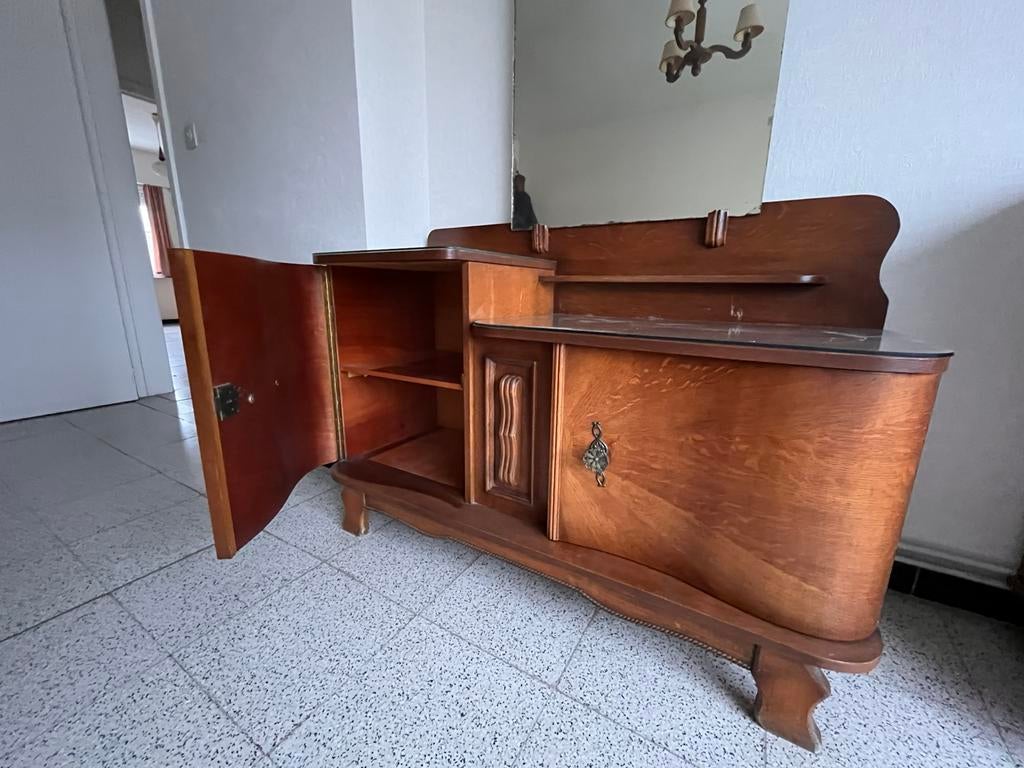 Dressoirkast, Ophalen