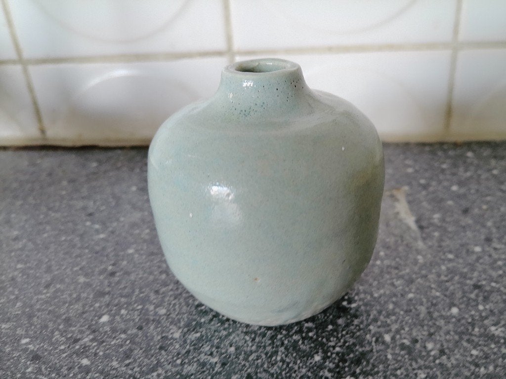 Aardewerk vaasje 6cm Natascha 1970 Natascha Rieter Žaludov ?, Ophalen of Verzenden