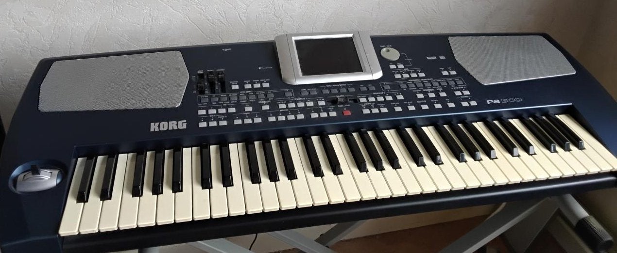 Korg pa 500 met staand  bedaal boekhouders kabel, Enlèvement, Korg