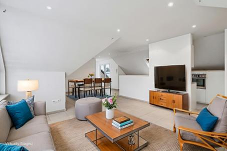 Ruim instapklaar appartement te huur (vanaf 1 juli), 50 m² of meer, Provincie Oost-Vlaanderen