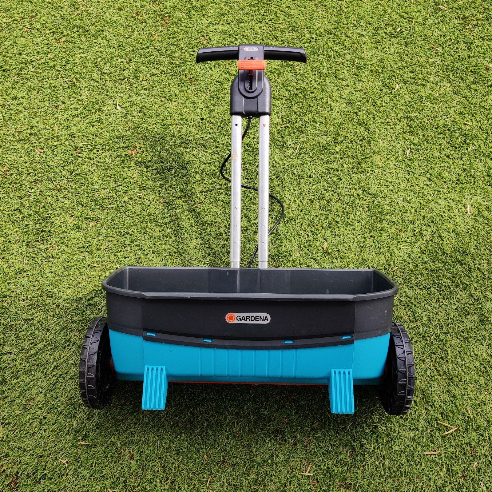 Gardena strooiwagen, Tuin en Terras, Ophalen, Zo goed als nieuw