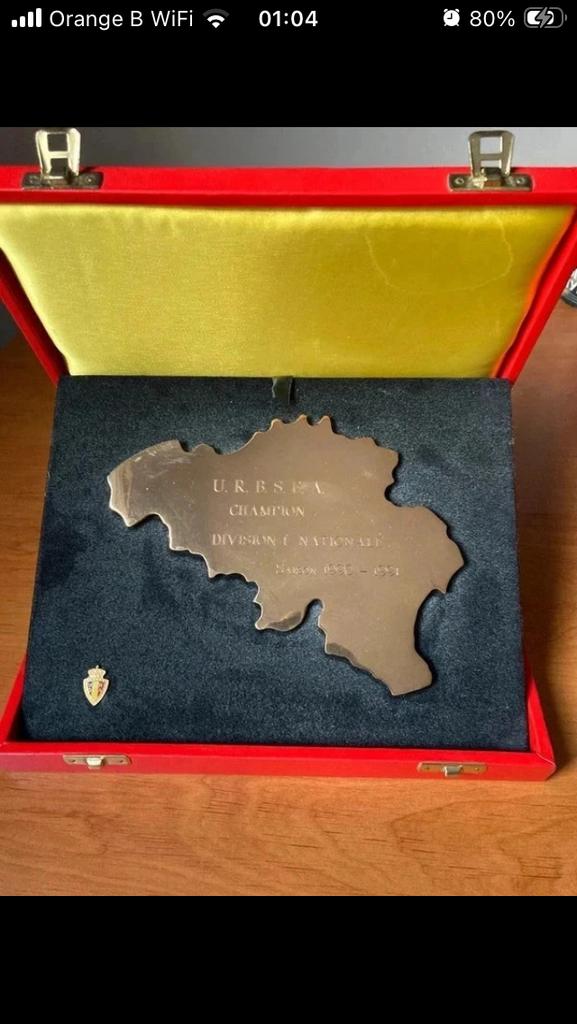 Trophée du champion national RSCA, Enlèvement ou Envoi, Comme neuf