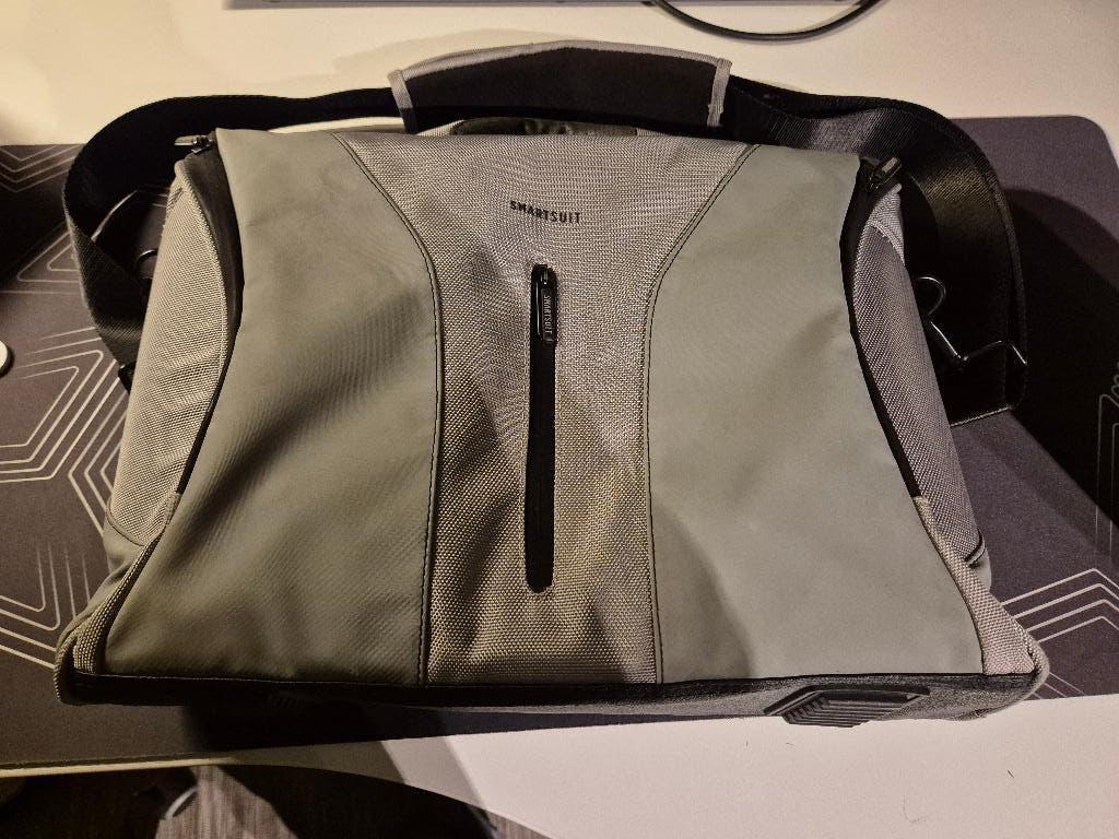 Computer Schoudertas, Computers en Software, Laptoptassen, Ophalen, 15 inch, Gebruikt, Schoudertas