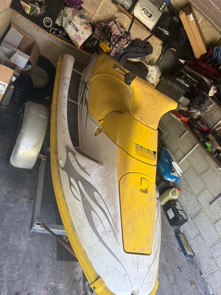 Jet ski, Enlèvement, Utilisé