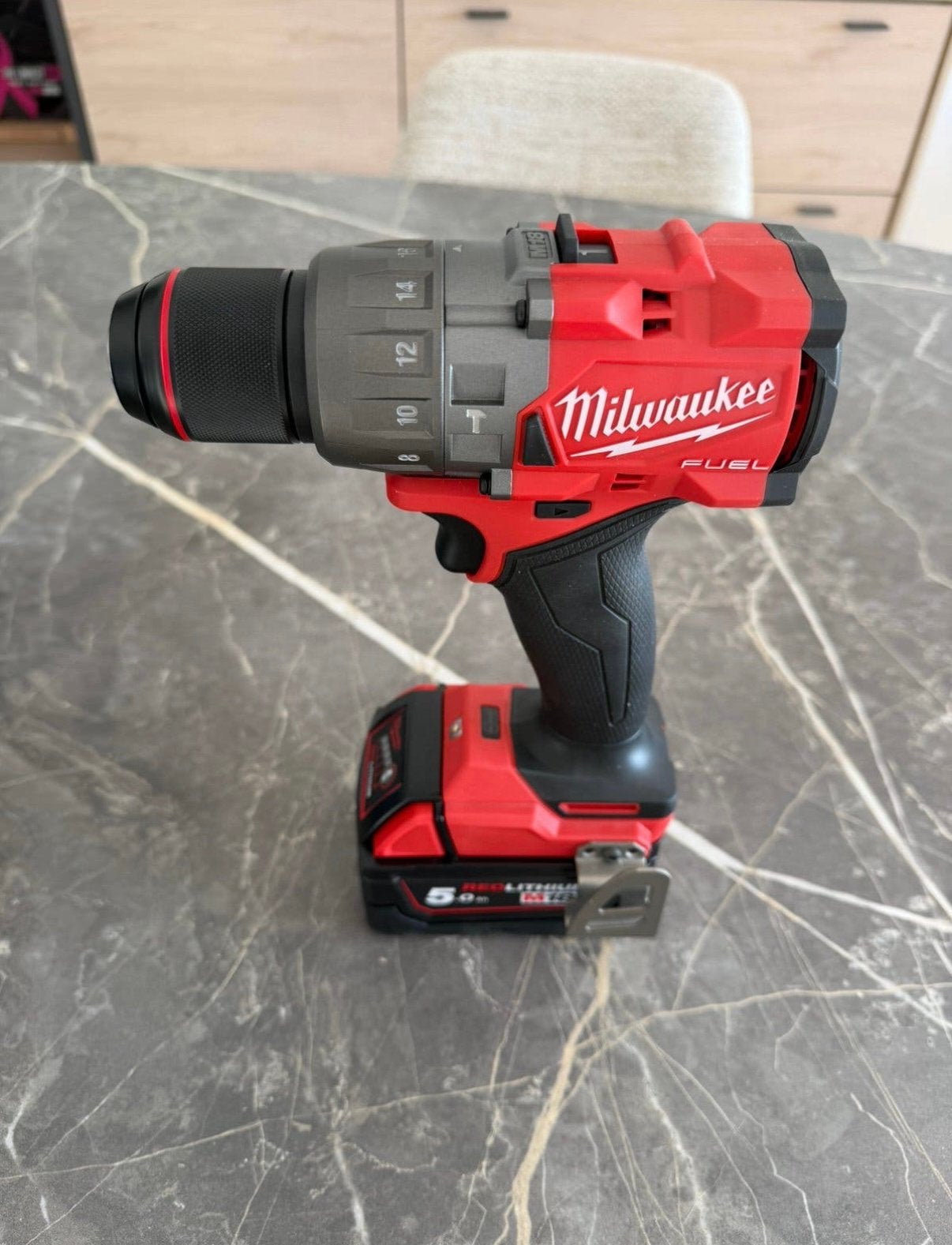 Milwaukee boormachine, accu’s en koffer, Ophalen, Zo goed als nieuw