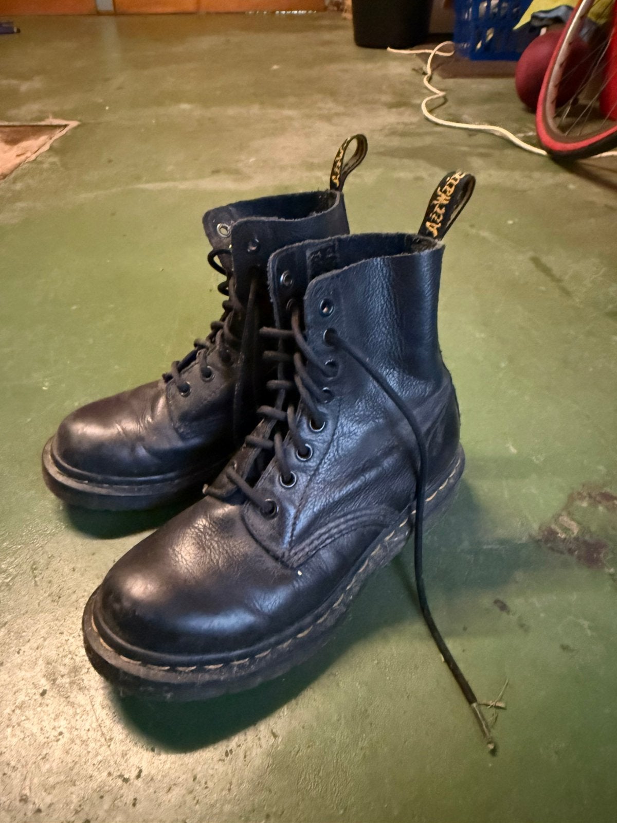Chaussures Dr Martens, Garçon ou Fille, Enlèvement ou Envoi, Comme neuf, Chaussures