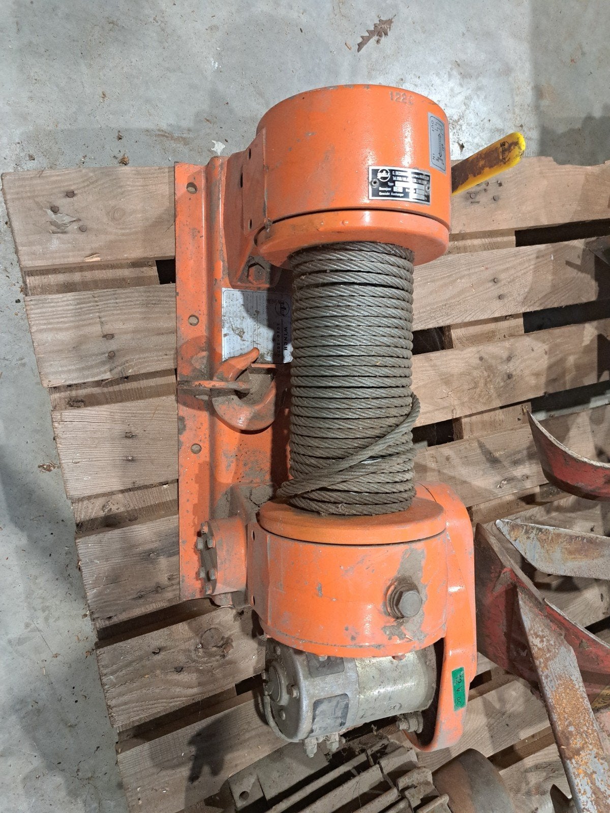 Winch 12v,, Ophalen of Verzenden