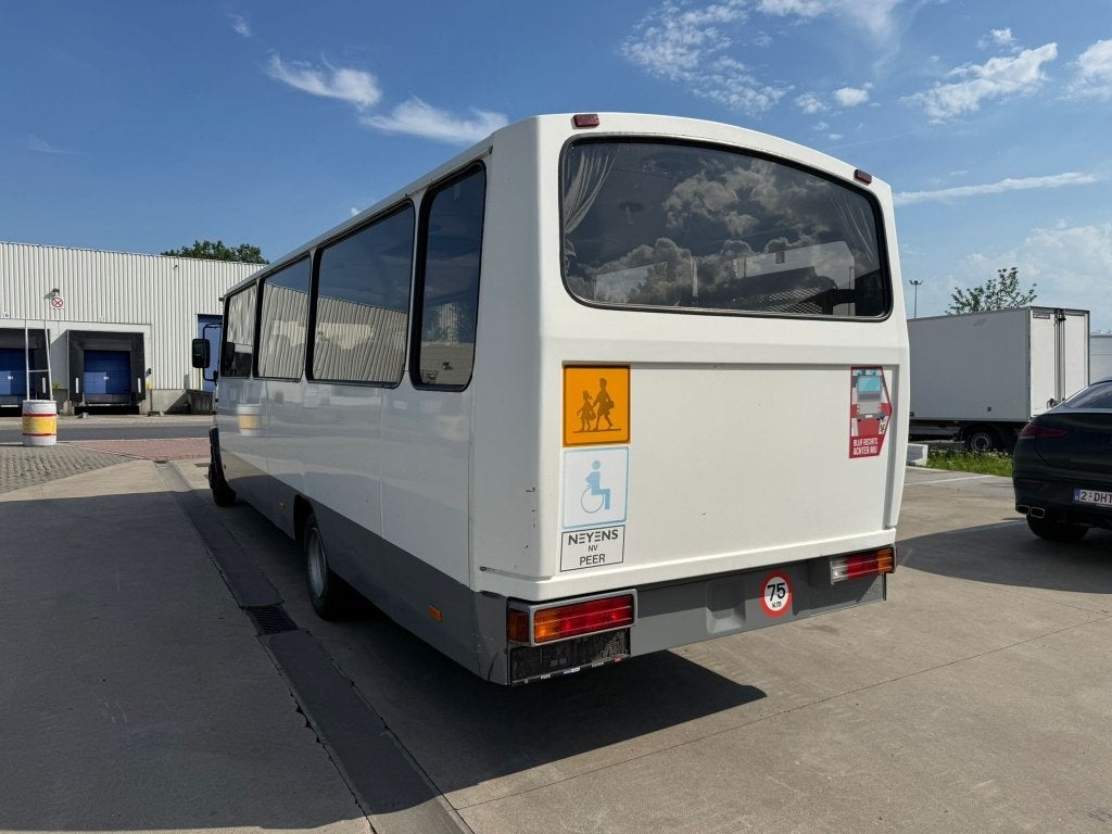 Mercedes-Benz Vario 813 (Stock ID 41770) — 5