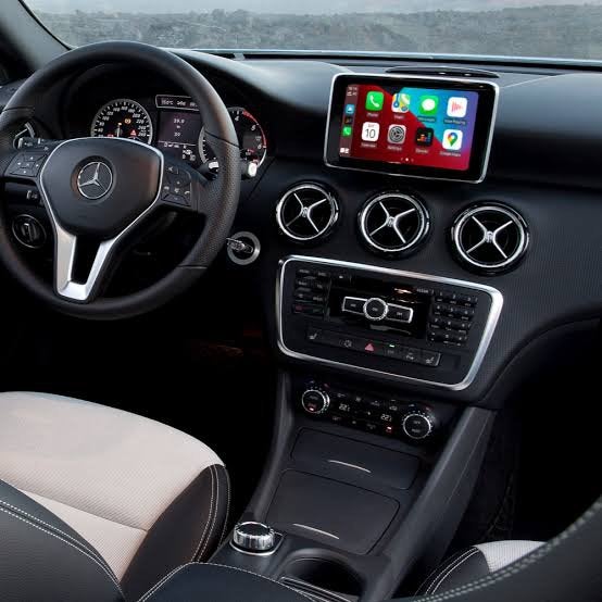 Mercedes CarPlay activatie, Computers en Software, Ophalen, Zo goed als nieuw