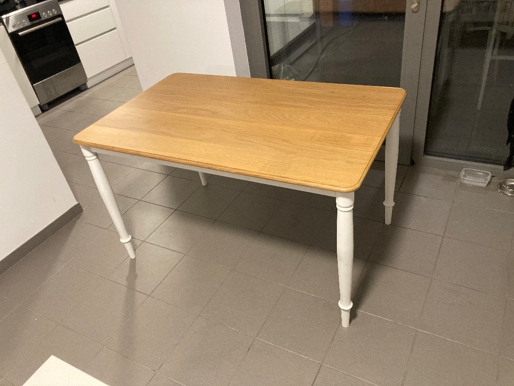 Table à manger pour 4 personnes, 100 à 150 cm, Quatre personnes, Comme neuf, Enlèvement
