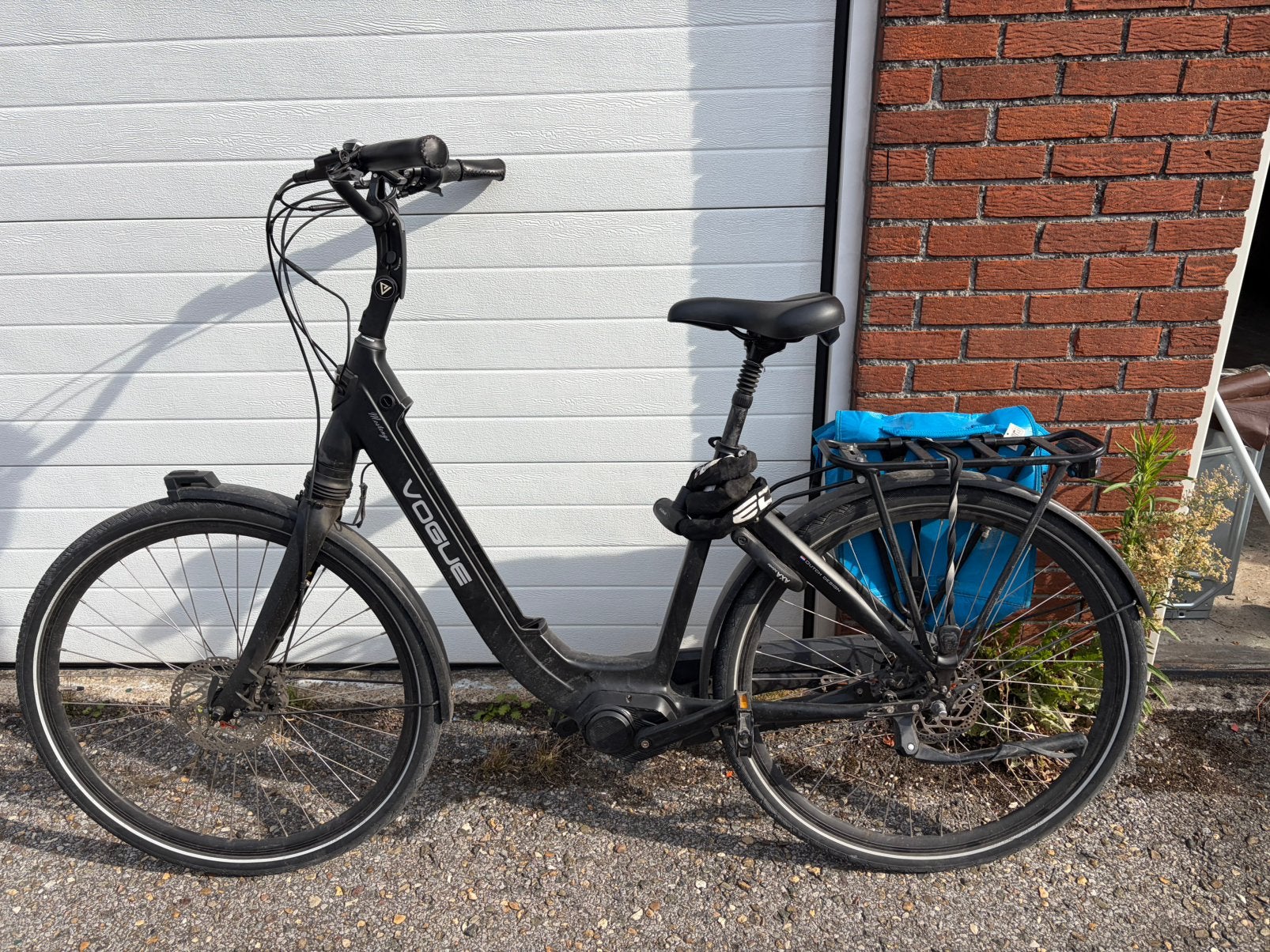 Elektrische fiets van VOGUE + accu + kabel, Fietsen en Brommers, Ophalen, Zo goed als nieuw, 30 tot 50 km per accu, Overige merken