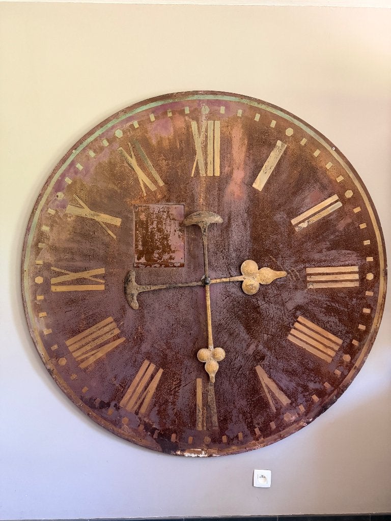 Horloge décorative, Enlèvement