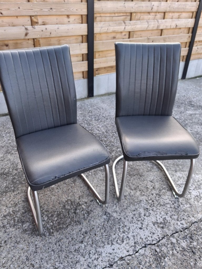 2 grijze stoelen Henders & Hazel, Huis en Inrichting, Ophalen, Gebruikt, Twee, Leer