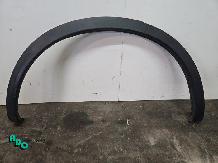 Spatbord Lijst van een Nissan Qashqai (Qashqai 07-), Gebruikt, -, -, Ophalen of Verzenden