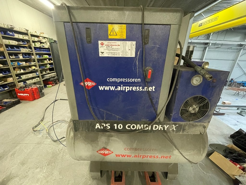 compressor, Doe-het-zelf en Bouw, Compressors, Ophalen, Gebruikt, Geluidgedempt, 6 tot 10 bar