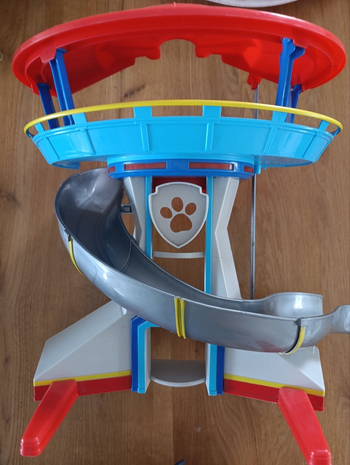 Paw patrol uitkijktoren, Enlèvement