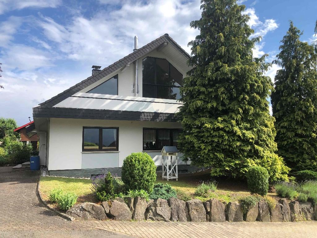 Nabij Korbach, Duitsland, tegen bosrand gelegen mooie villa, Immo, Étranger, Allemagne, Maison d'habitation, Ventes sans courtier