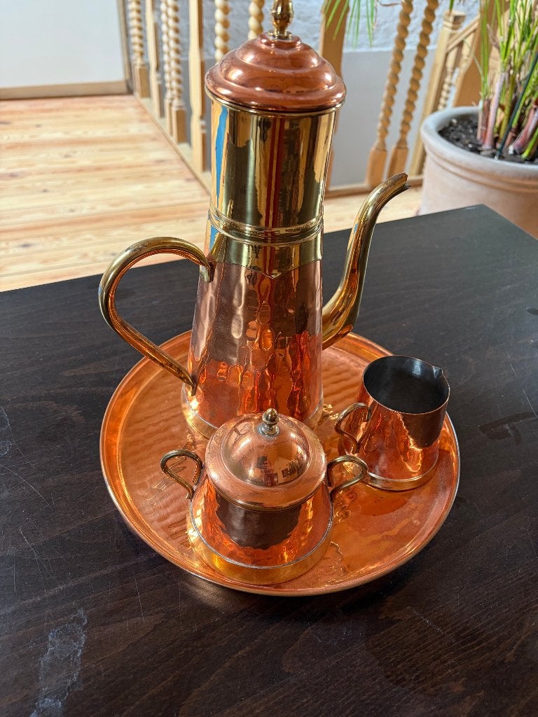 Koperen set koffiekan, suikerpot melkpot op schaal, Overige materialen, Overige merken, Overige typen, Vintage