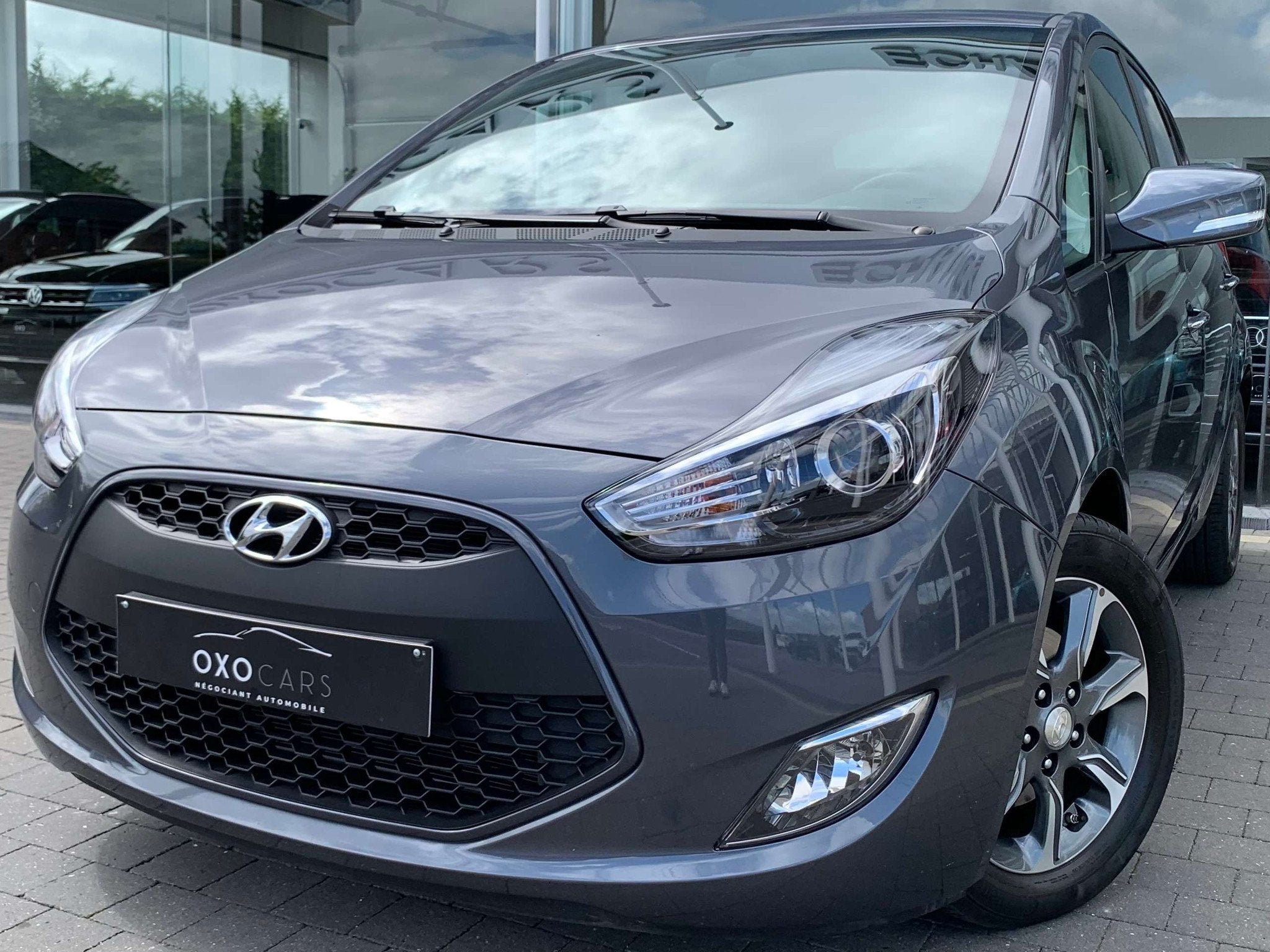 Hyundai ix20 1.4i ESSENCE / CLIM AUTO / CRUISE CONTROL / RAD, Autos, Argent ou Gris, Achat, 90 ch, Euro 6