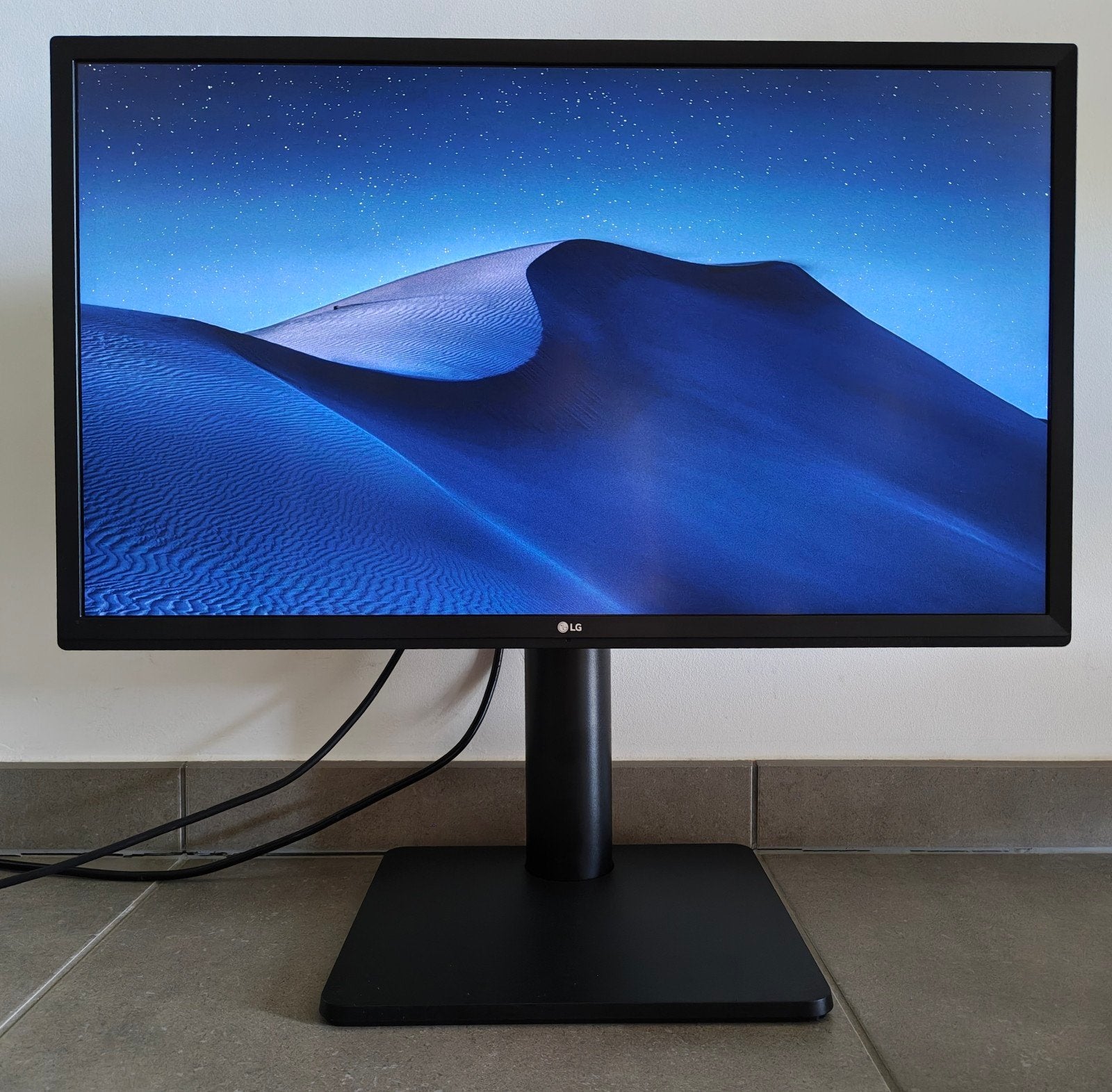 LG 4K Monitor met verstelbare stand (lees beschrijving), Computers en Software, Ophalen, Gebruikt, IPS, Ultra HD (4K)