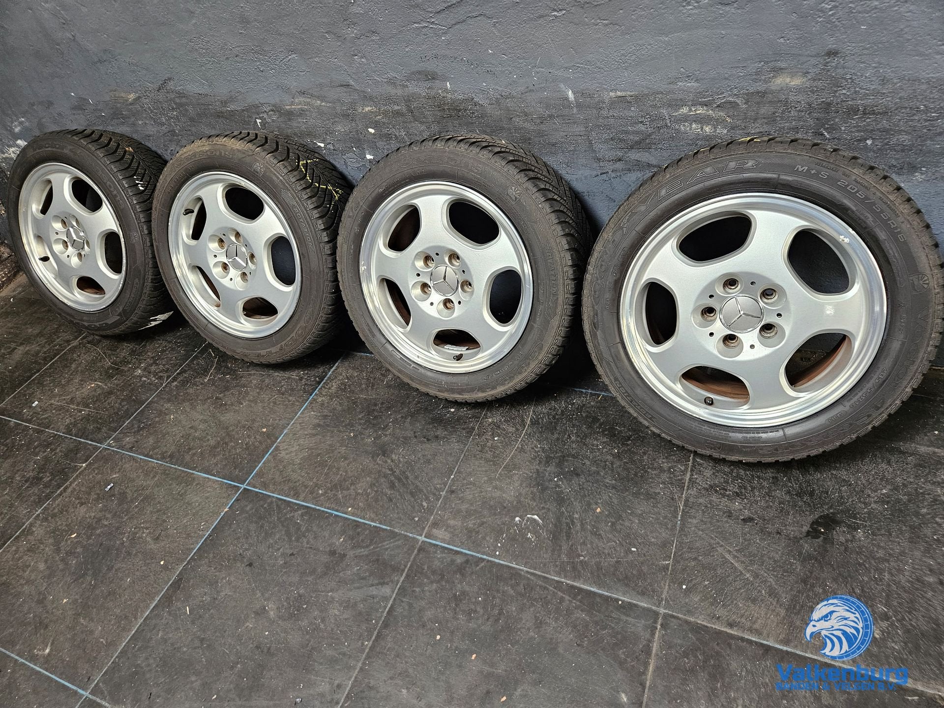 6mm! Originele Mercedes E-klasse W210 16 inch velgen 5x112 A, Auto-onderdelen, Banden en Velgen, Gebruikt, -, Banden en Velgen