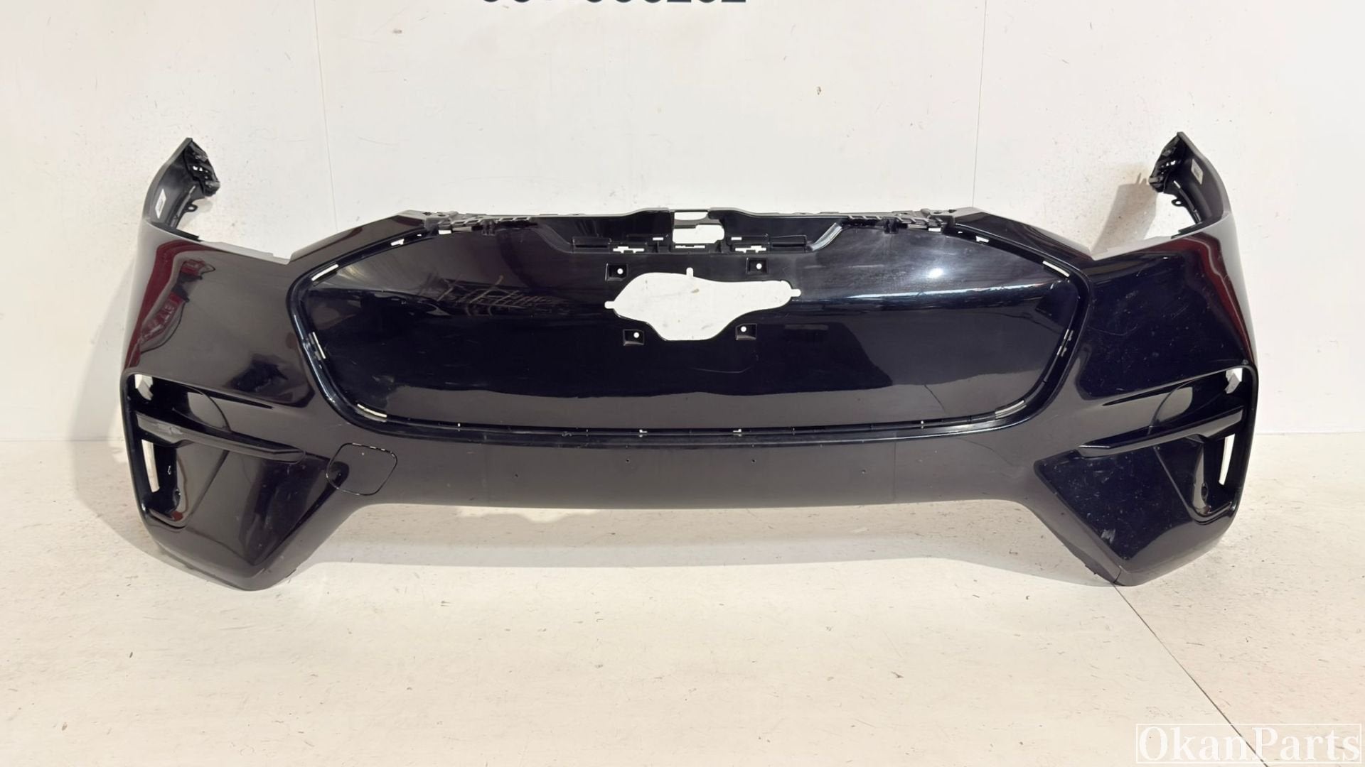 Ford Mustang Mach-e GT voorbumper LK9B-17C831-A, Auto-onderdelen, Info@fabrikant.eu, Bumper, Fabrikant BV, Gebruikt