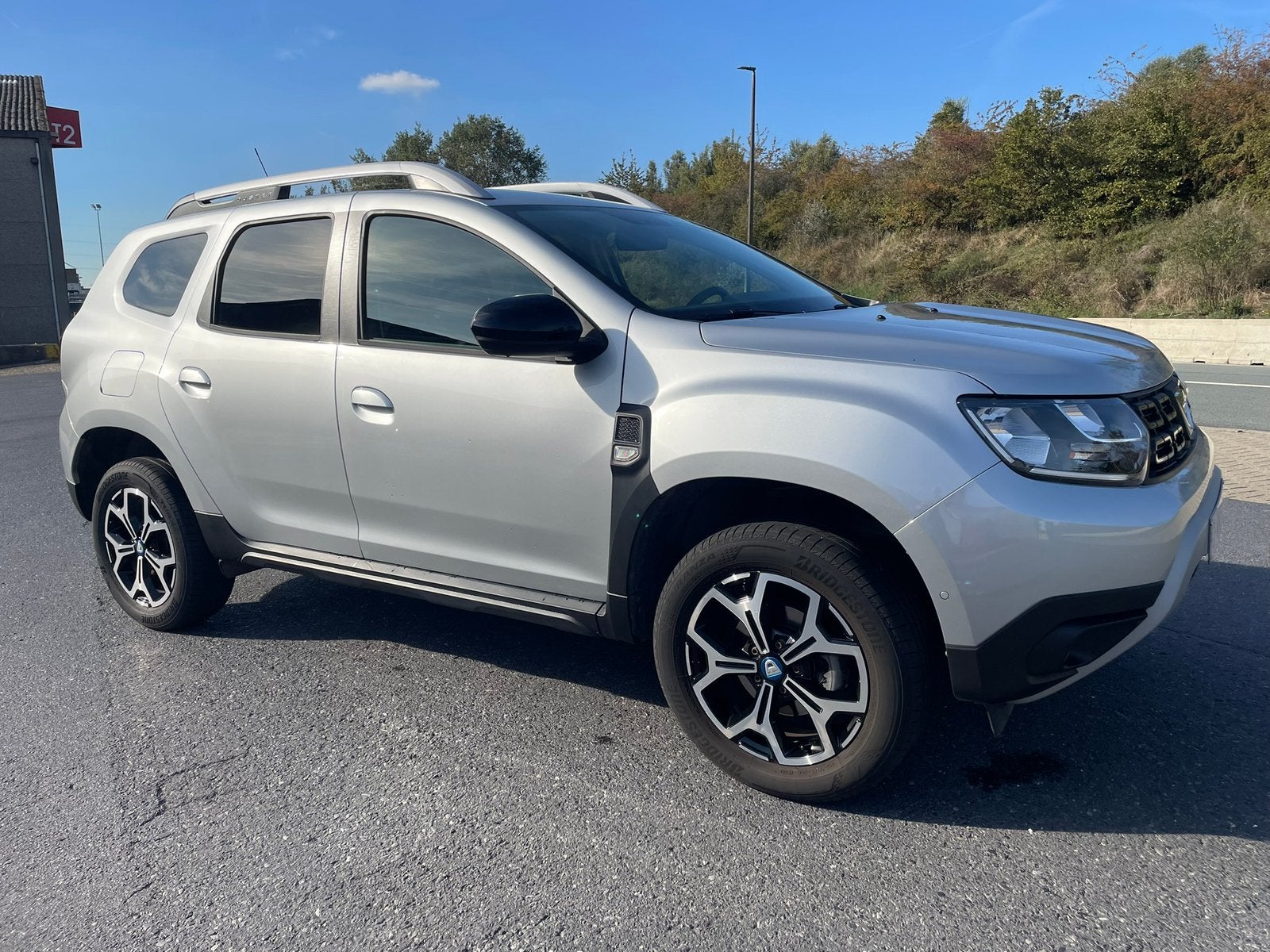 Magnifique Dacia Duster 13 883 km et de nombreuses options !, Autos, Argent ou Gris, Achat, Euro 6, Duster