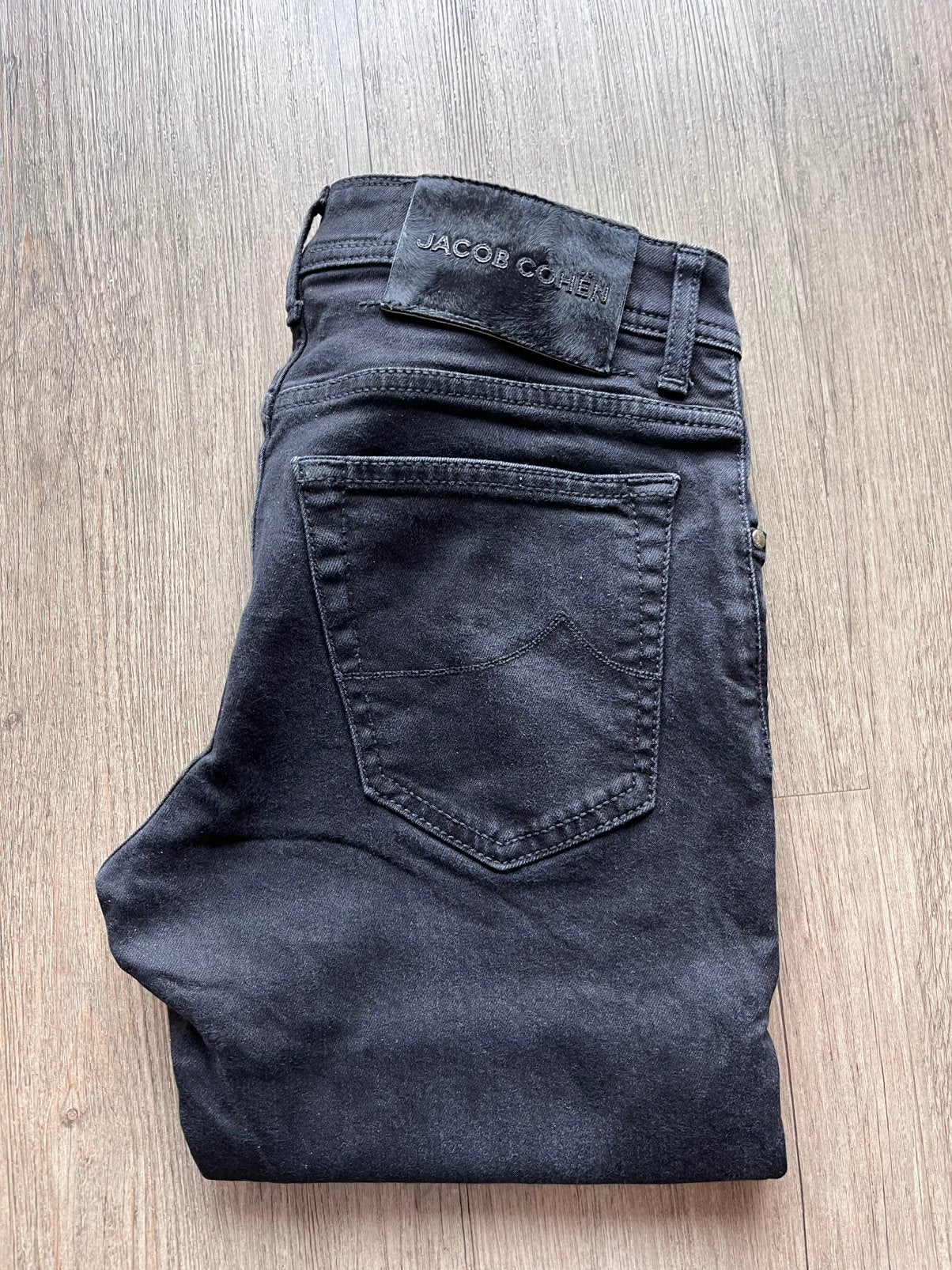 Jacob Cohen jeans size 31 type Nick slim, Vêtements | Hommes, Jeans, Enlèvement ou Envoi, Comme neuf, Noir, W32 (confection 46) ou plus petit
