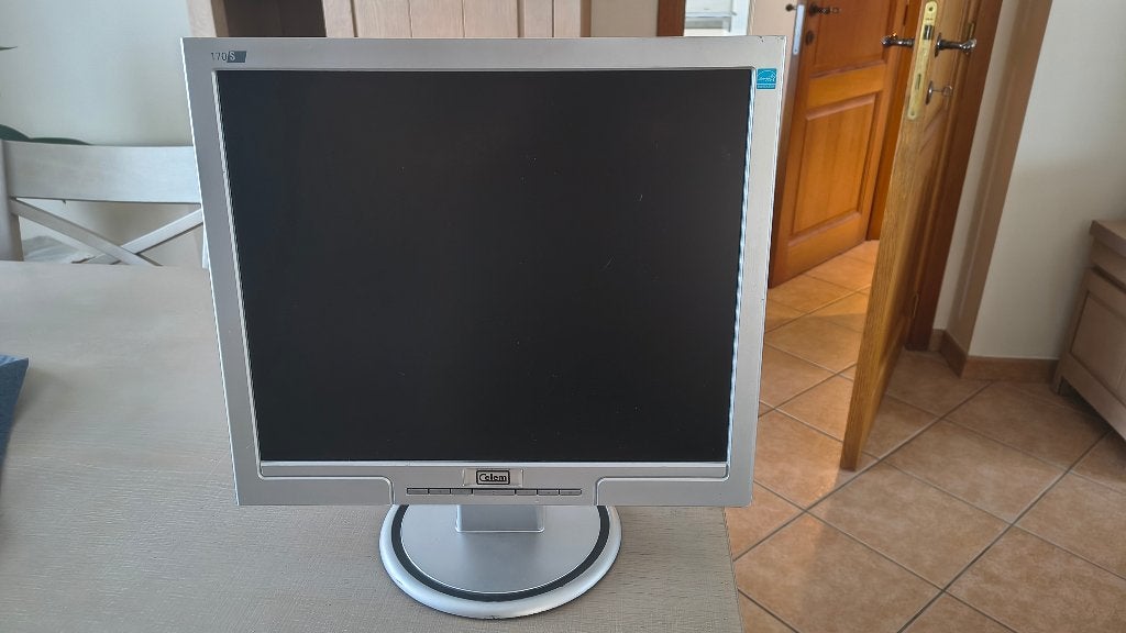 Ecran PC 5:4 PHILIPS 170S  17' ATTENTION gratte sur l'écran, Informatique & Logiciels, Enlèvement, Utilisé