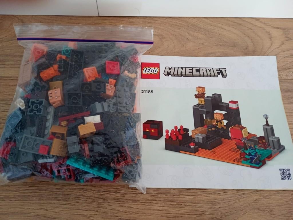 LEGO Minecraft 21185 à 21167, Enlèvement ou Envoi, Utilisé, Ensemble complet, Lego
