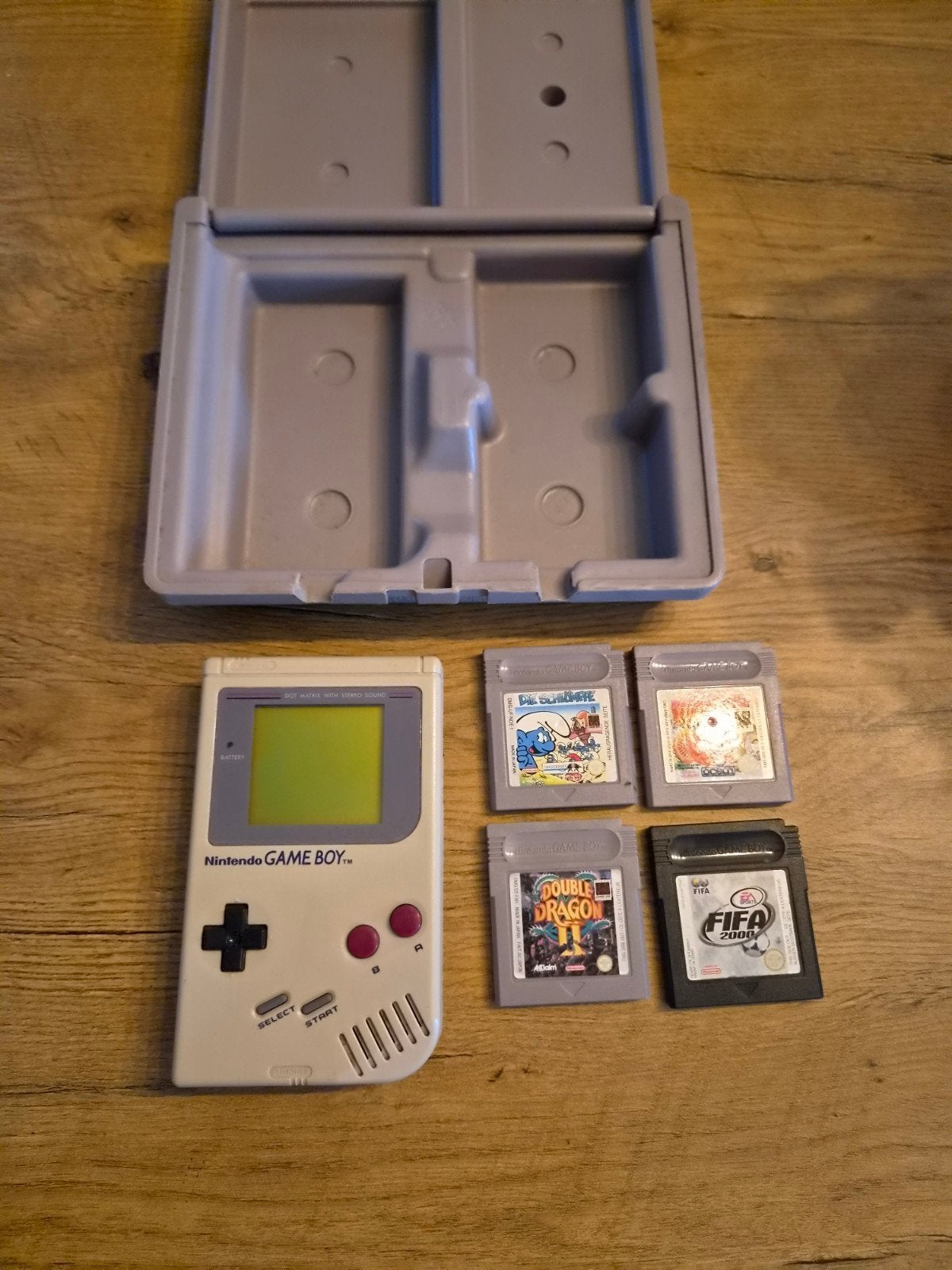 Game boy classic met 4 games en opbergbox, Games en Spelcomputers, Spelcomputers | Nintendo Game Boy, Ophalen, Game Boy Classic
