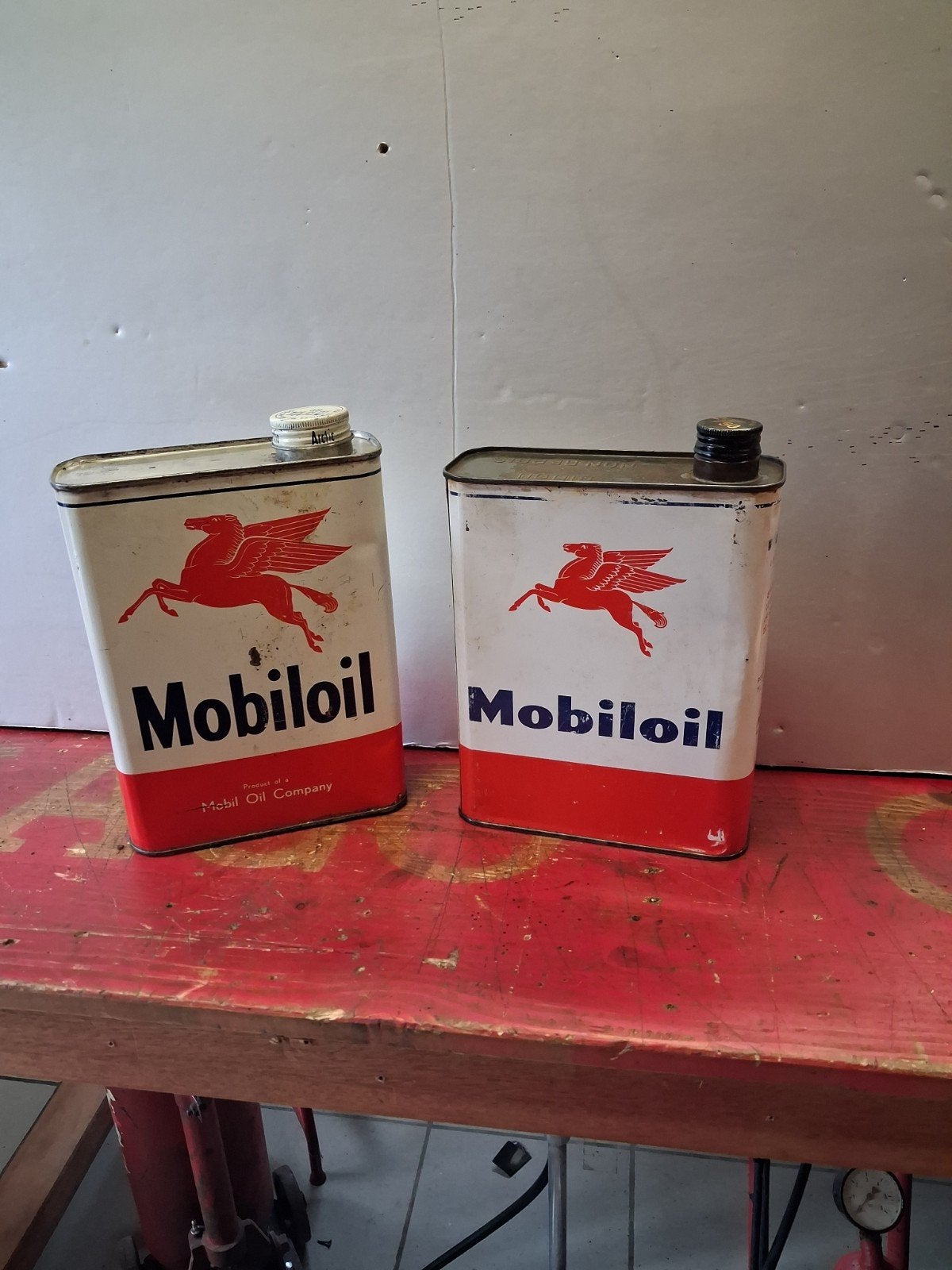 bidon huile mobiloil bidon huile mobiloil, Enlèvement ou Envoi