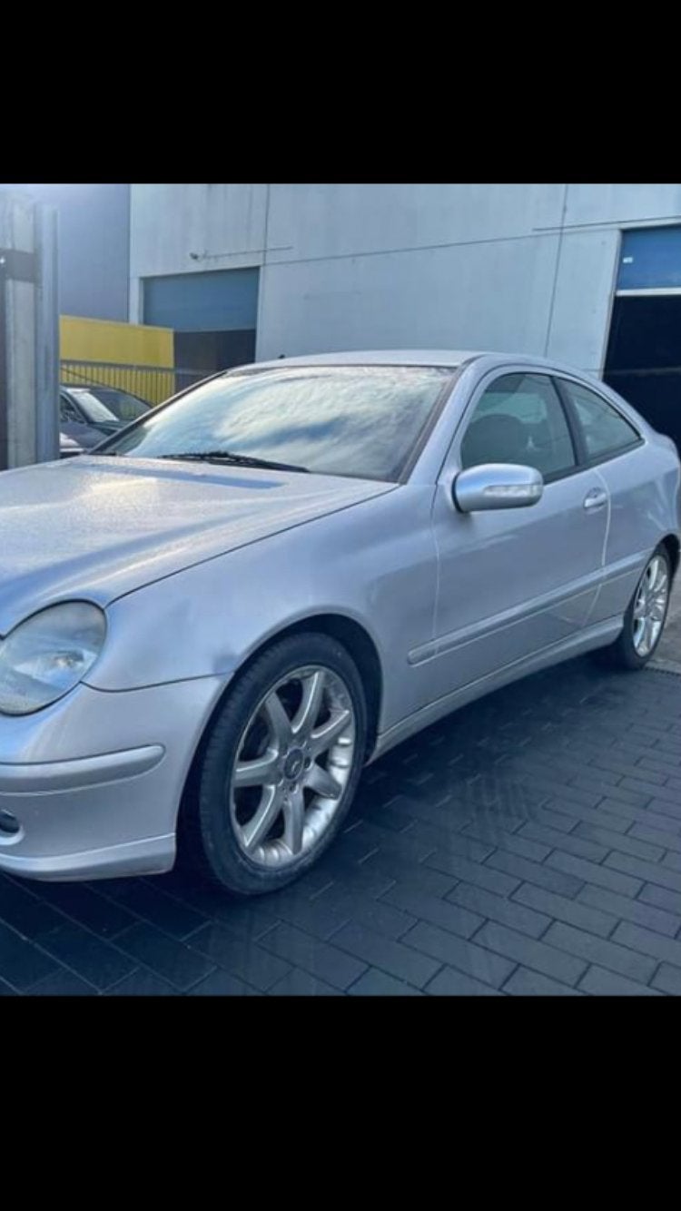 Mercedes 225 coupe, Argent ou Gris, Achat, Boîte manuelle, Particulier