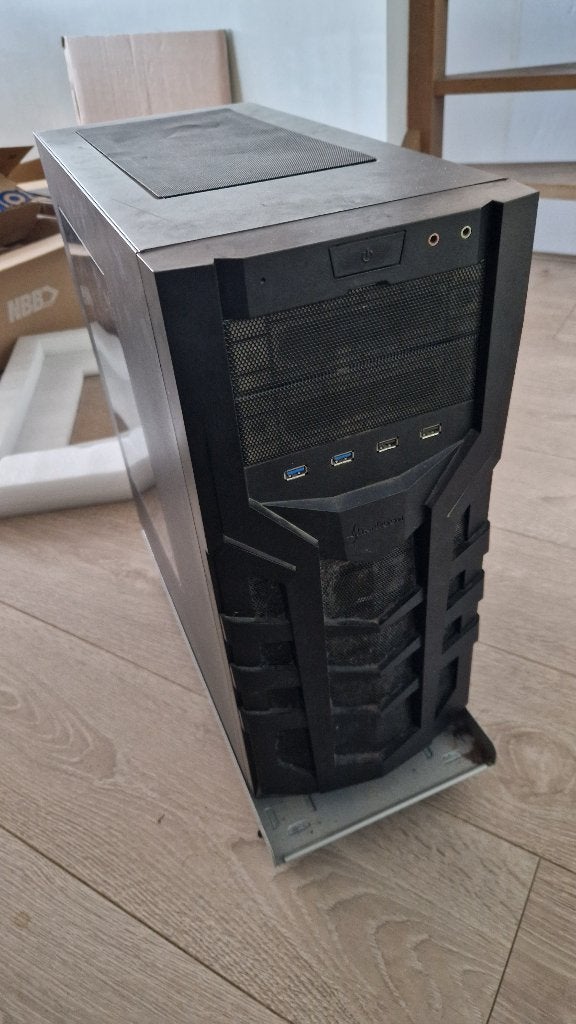 Sharkoon dg7000 rood mATX of ATX, Computers en Software, Computerbehuizingen, Ophalen, Gebruikt