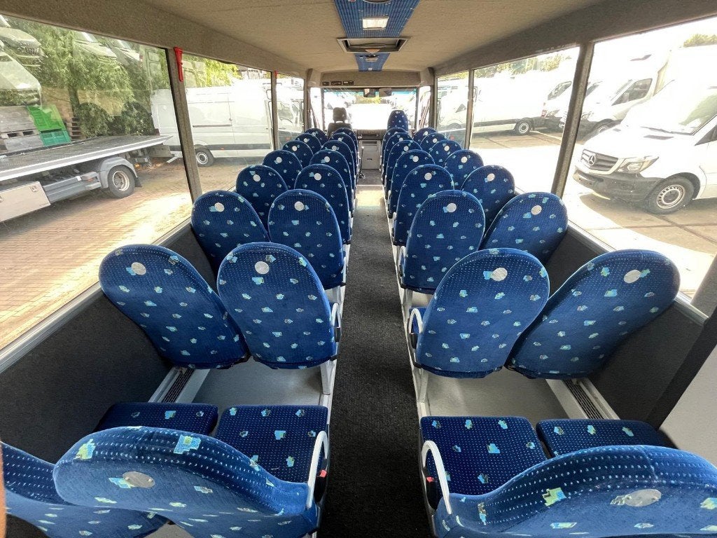 Mercedes Vario 0813 (Stock ID 44620) — 16